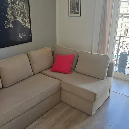 Casa House 381