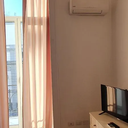 Casa House 381 * ナポリ