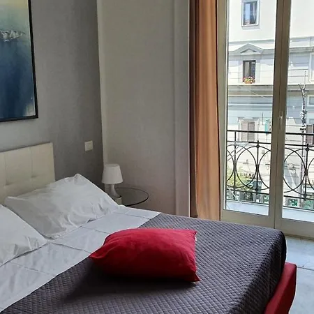 Casa House 381 * ナポリ