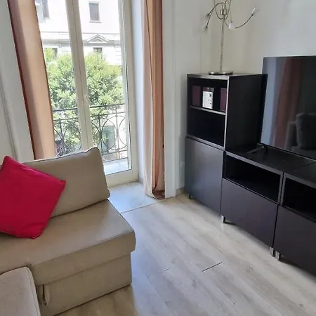 Casa House 381 アパート